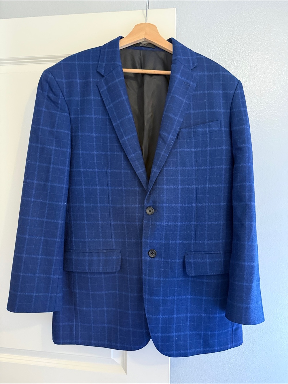Men's Blue Windowpane Sport Coat - Classic Two-Button Blazer